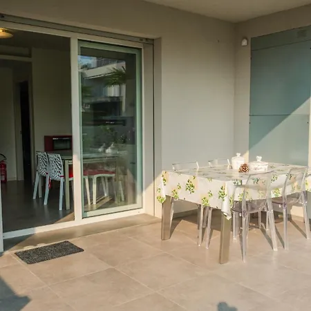 Garda Hideaway - Italian Homing Apartmán Peschiera del Garda